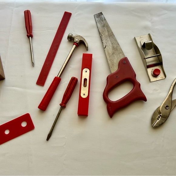 Vintage children’s tool kit - Picture 3 of 13